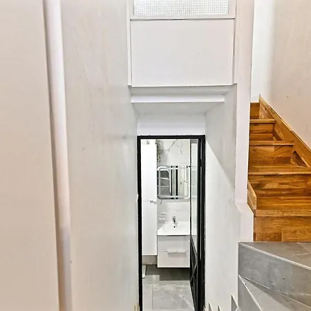 Duplex Agreable Et Comfortable Dans Le 9eme * París