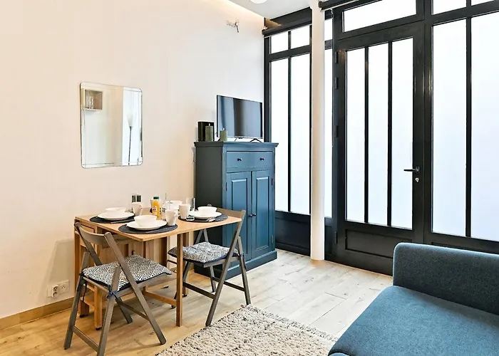 Duplex Agreable Et Comfortable Dans Le 9eme Paris