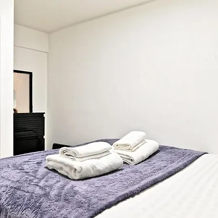 Duplex Agreable Et Comfortable Dans Le 9eme