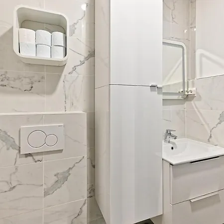 Duplex Agreable Et Comfortable Dans Le 9eme * 巴黎