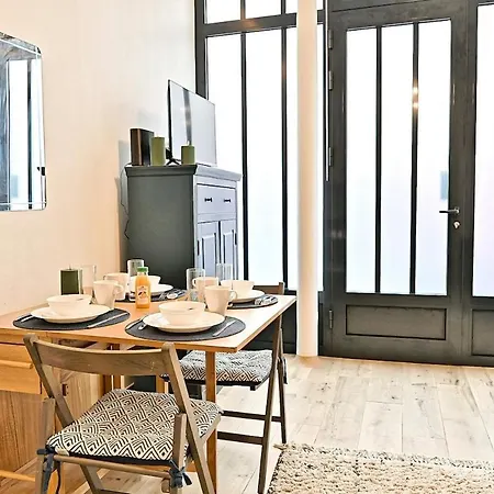 公寓 Duplex Agreable Et Comfortable Dans Le 9eme *