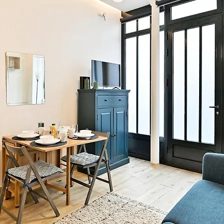 Duplex Agreable Et Comfortable Dans Le 9eme 巴黎